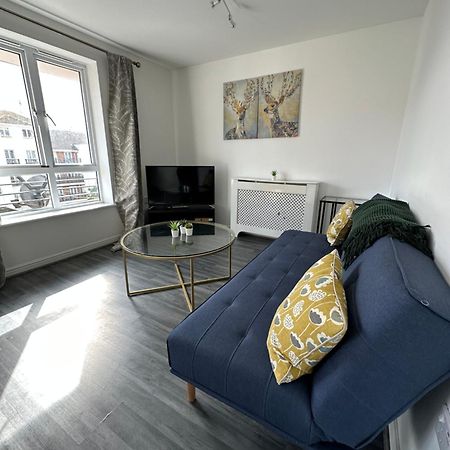 Suites By Rehoboth - Abbey Wood Station - London Zone 4 Kültér fotó