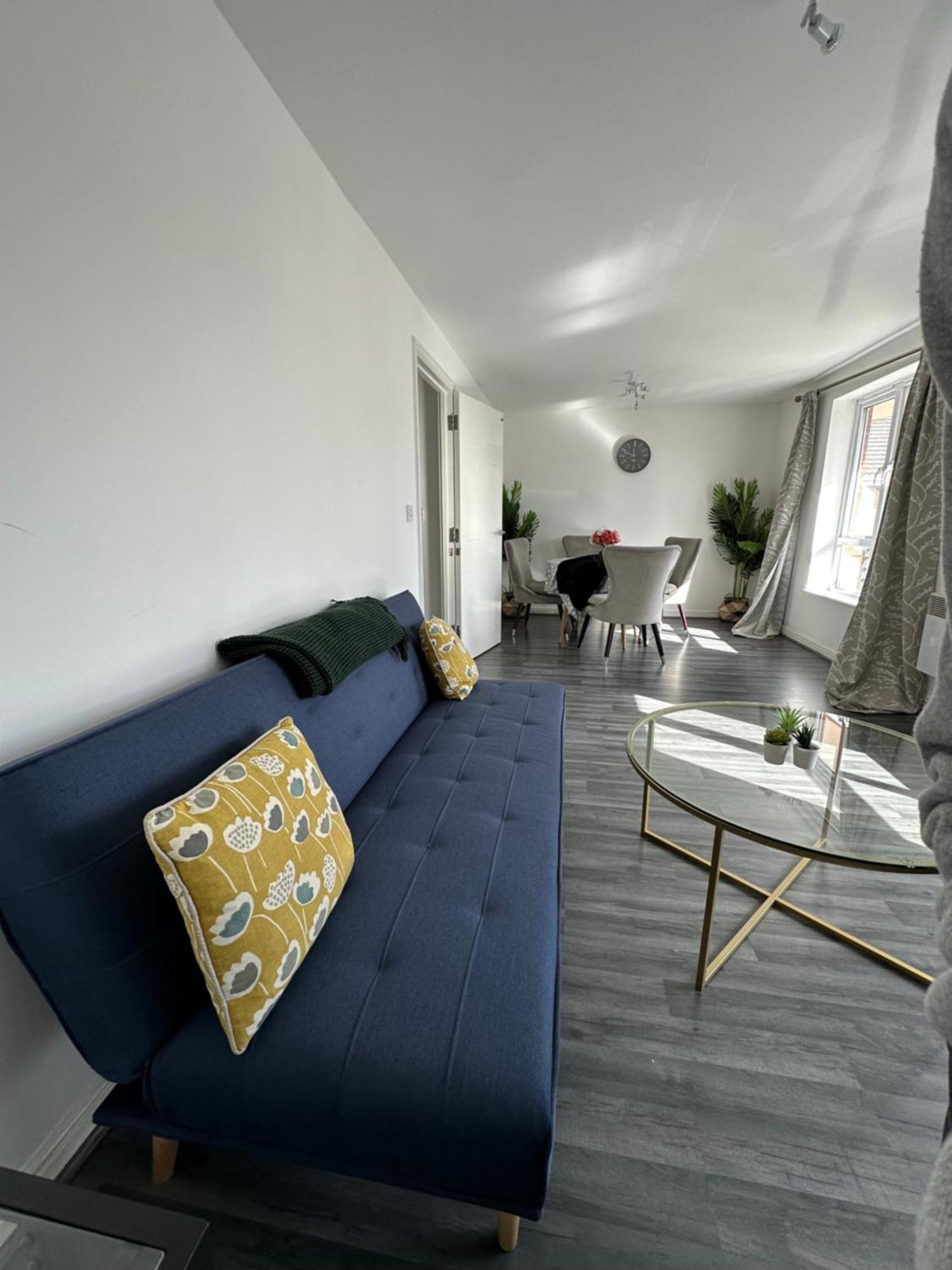 Suites By Rehoboth - Abbey Wood Station - London Zone 4 Kültér fotó